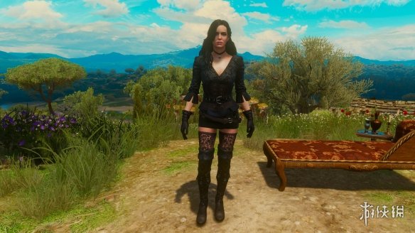 《巫师3：狂猎》叶奈法性感深V蕾丝劲装MOD电脑版下载