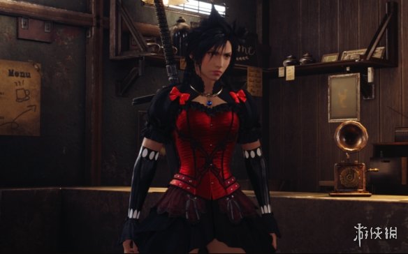 《最终幻想7：重制版》克劳德黑红色哥特风长裙MOD电脑版下载