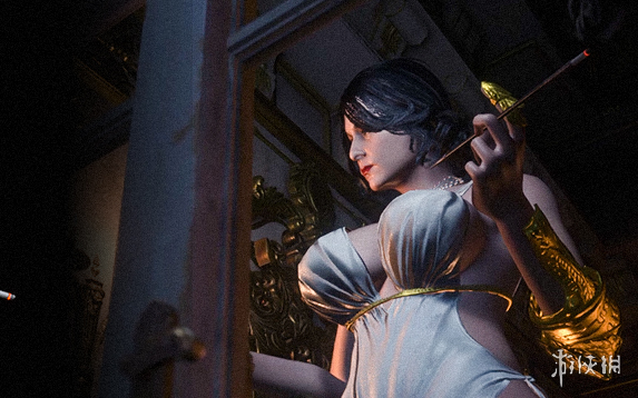 《生化危机8：村庄》吸血鬼夫人雅典娜透明装MOD电脑版下载