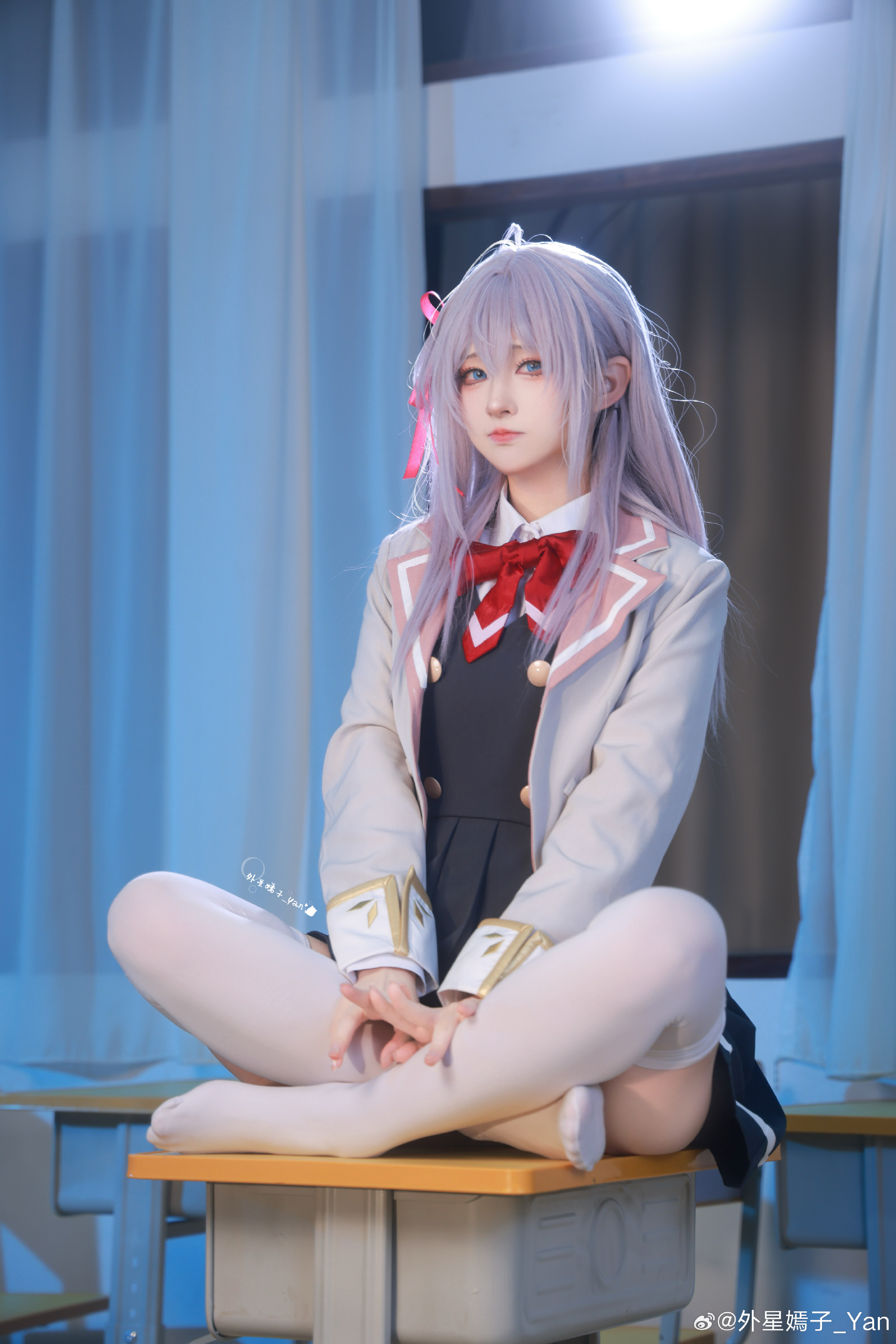 动漫Coser@外星嫣子_Yan 不时轻声地以俄语遮羞的邻座艾莉同学